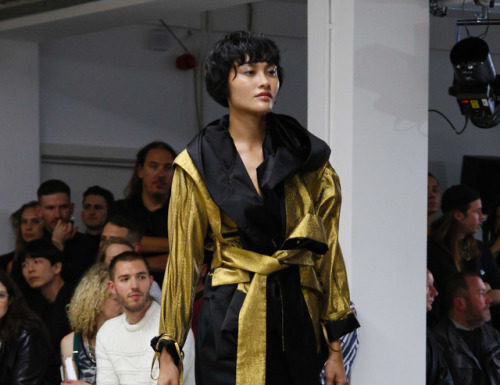 Fashion : Royal College of Art grad collection 2017
Posted by x