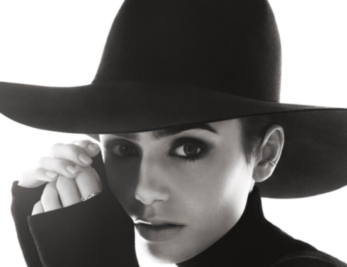 Fashion : starworksartists:
Lily Collins w/ hair by Mara Roszak &…