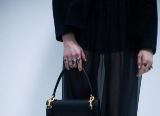 Fashion : thoughte:
Dior FW17 details
by Nick DeLieto