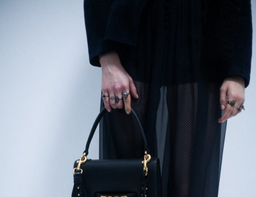 Fashion : thoughte:
Dior FW17 details
by Nick DeLieto