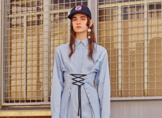 Fashion : Versace Resort ‘18 via @thesaintlaurent