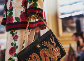 Gucci : Accessories in the Gucci Cruise 18 fashion show. A chain…