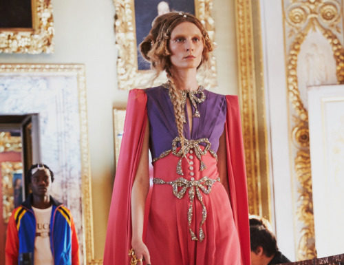 Gucci : Among the gowns in the Gucci Cruise 18 fashion show by…