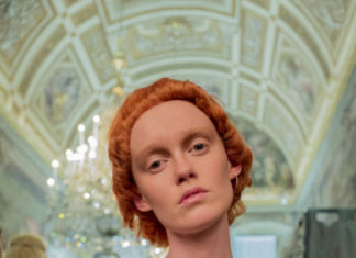 Gucci : Captured at the Gucci Cruise 18 show in the Sala Bianca of…