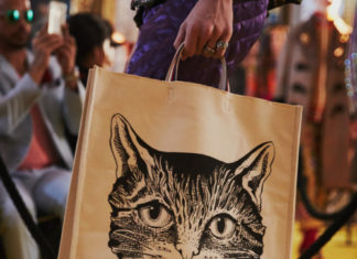 Gucci : Duffles and totes in the Gucci Cruise 18 fashion show featured…