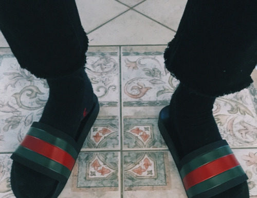 Gucci : GUCCISLIDES