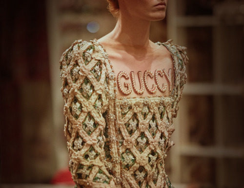 Gucci : Reflecting the atmosphere of the Palatina Gallery at Palazzo…
