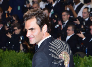 Gucci : Worn by Roger Federer at the Met Gala, a one-button grosgrain…