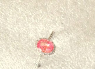 Luxury Jewelry 2017/2018 : 1.45 carat Padparadscha sapphirediamonds ring by ReneJewelry, $3950.00…