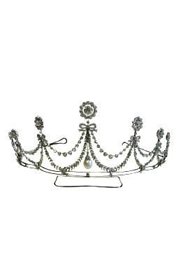 Luxury Jewelry 2017/2018 : Bijoux or, Platine, Diamant, Bijoux anciens – Paris