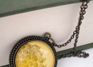 Luxury Jewelry 2017/2018 : J'aime malgré que le morceau de rayon soit réaliste, car il est contenu….