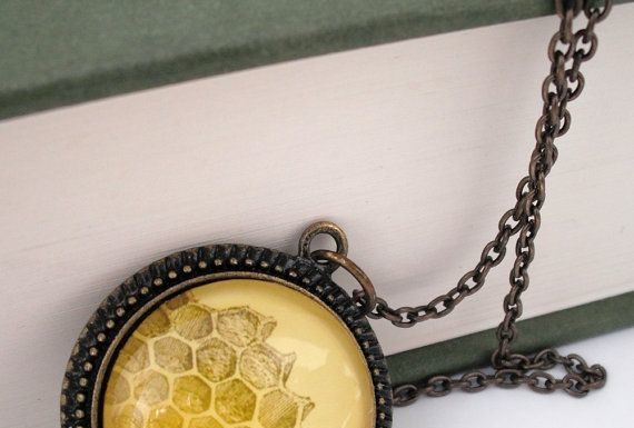 Luxury Jewelry 2017/2018 : J'aime malgré que le morceau de rayon soit réaliste, car il est contenu….