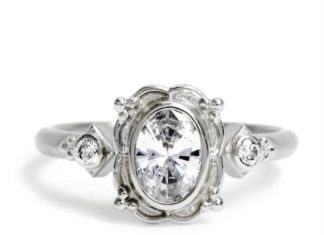 Luxury Jewelry 2017/2018 : Megan Thorne Oval Picture Frame Ring in White Gold