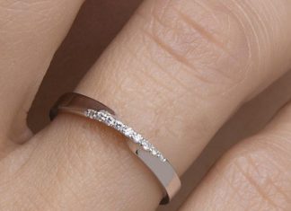 Luxury Jewelry 2017/2018 : Mobius ring Diamond mobius ring Pave mobius ring Wedding band Black diamonds Ros…