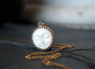 Luxury Jewelry 2017/2018 : NEW Sleeping Moon Necklace in Goldplate/ Moon Face/ Celestial Jewelry/ Moon Necklace/ Man In The Moon/ Luna/ Sleeping Moon/ Moon Jewelry