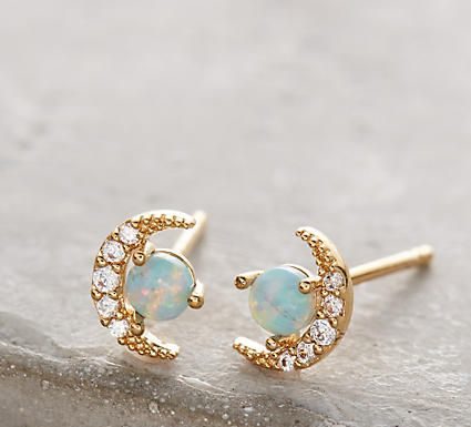 Luxury Jewelry 2017/2018 : Opal Crescent Earrings…