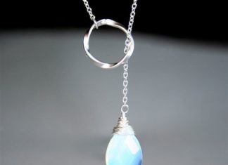 Luxury Jewelry 2017/2018 : Opalite Moonstone Necklace Lariat necklace with silver circle (smilesophie on Et…