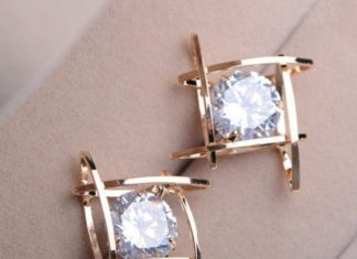Luxury Jewelry 2017/2018 : Pair of Faux Gemstone Embellished Hollow Earrings For Women