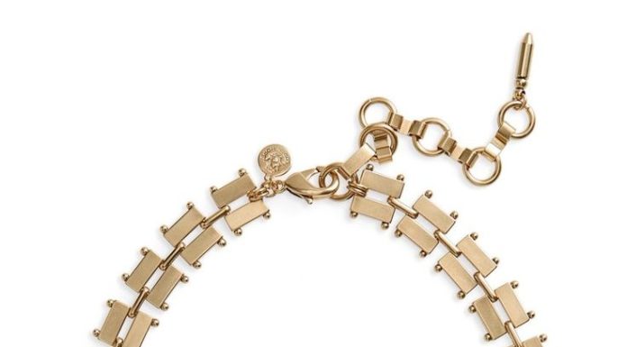Luxury Jewelry 2017/2018 : Paired with your favorite daytime denim or night-out look, this shimmering style…