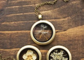Luxury Jewelry 2017/2018 : Real flower lockets , floating locket necklace , living locket , mini terrarium jewellery , glass terrarium , make a wish , dandelion wish