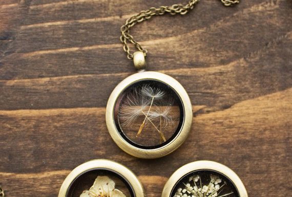 Luxury Jewelry 2017/2018 : Real flower lockets , floating locket necklace , living locket , mini terrarium jewellery , glass terrarium , make a wish , dandelion wish