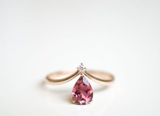 Luxury Jewelry 2017/2018 : V shape pink tourmaline diamond 18K gold ring, rose gold, white gold, platinum 950 engagement wedding ring