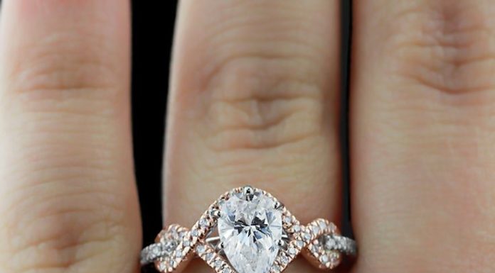 Luxury Jewelry 2017/2018 : What a unique two-tone engagement ring – LOVE!…