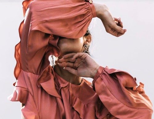 Street Style : streetstyleplatform:
Ruffle Blouse