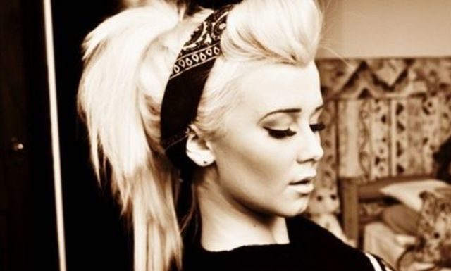Trendy Hair Style : 8 Ways To Rock A Bandanna Like A Pinup!