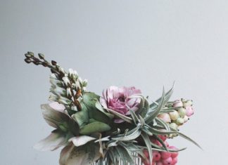 Trendy Hair Style : barb b. on Instagram: “floral comb, galore.”