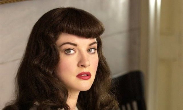 Trendy Hair Style : Coiffure pin up – 26 idées et tutos de style rockabilly glamour