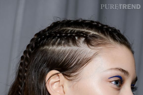 Trendy Hair Style : Tresse africaine : comment faire une natte collée inversée ?