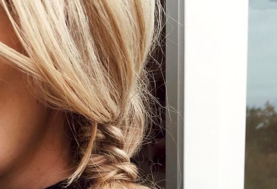 Trendy Hair Style : Tresse + queue de cheval = le bon mix…