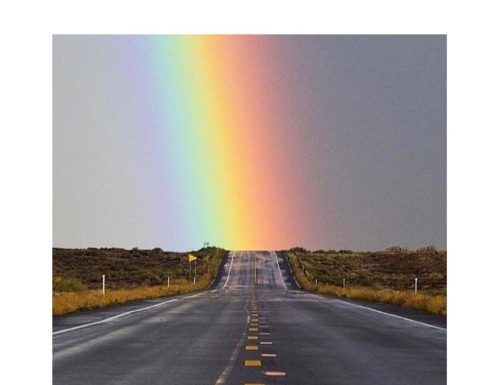 Fashion : fashiondailymag:
#rainbowroad ππβ€οΈππ #sebastiancanedo #…