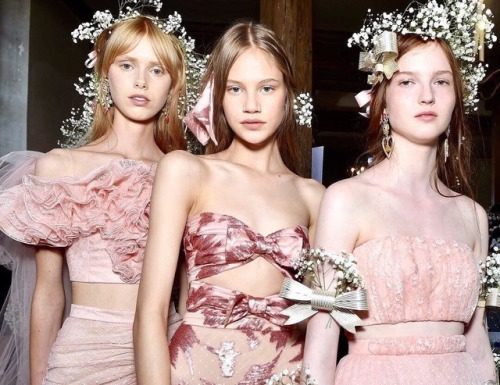 Fashion : lesliaisonsdemarieantoinette:Backstage Rodarte ss 2018 Paris…