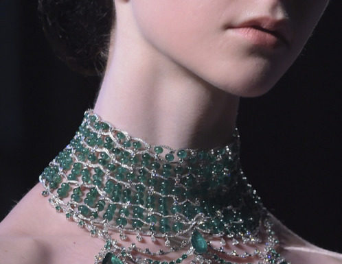 Fashion : Guo Pei Couture FW17
Posted by x