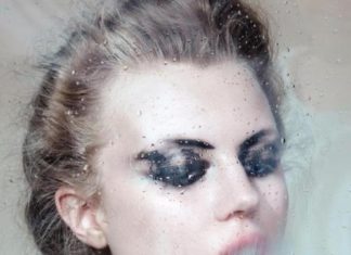 Fashion Editorial : “Le Rouge et le Noir”
Elsa Brisinger by Greg Swales…