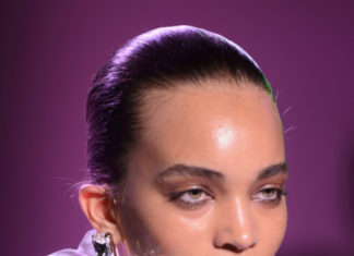 Fashion : Alexandre Vauthier Couture FW17
Posted by x