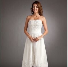 Short Wedding Dresses : A-Line/Princess Sweetheart Asymmetrical Tulle Wedding Dress With Lace Beading (0…