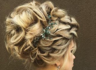 Wedding Hair With Flowers & jewels : Featured Hairstyle: Websalon Wedding, Anna Komarova; www.websalon.su; Wedding ha…