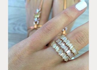 Engagement Rings & Wedding Rings : Suzanne Kalan’s “Fireworks” Baguette Diamond Bands – Mon Cheri Bridals