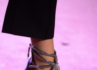 Fashion : Alexandre Vauthier Couture FW17
Posted by x