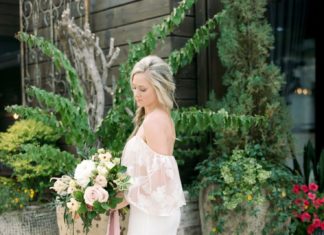 Beautiful Brand Wedding Dresses : Boho chic wedding dress: Photography: Dana Fernandez – www.danafernandez……