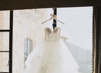 Beautiful Brand Wedding Dresses : Elegant ballgown: Photography: Brian Saculles – www.sacullesphoto……