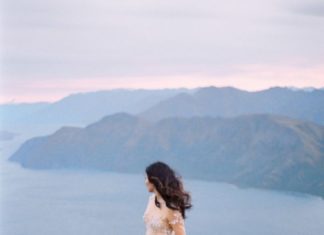 Beautiful Brand Wedding Dresses : Elegant Lee Grebenau wedding dress | Photography: Katie Grant – www.katiegrantph…