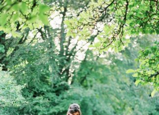 Beautiful Brand Wedding Dresses : Fashion-forward blush wedding dress: Photography: Brancoprata – www.brancoprata….