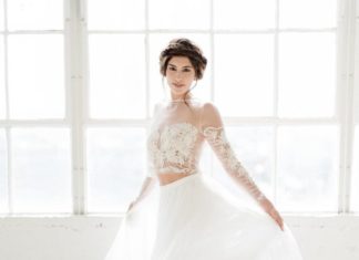 Beautiful Brand Wedding Dresses : Lace illusion wedding dress: Photography: Ether and Smith – etherandsmith.com/…