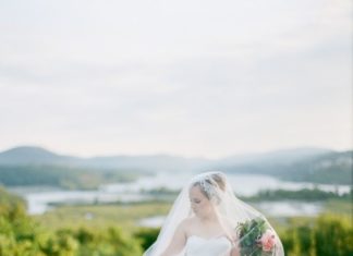 Beautiful Brand Wedding Dresses : Monique Lhuillier wedding dress: Photography: Elena Wolfe – elenawolfe.com/ Assi…