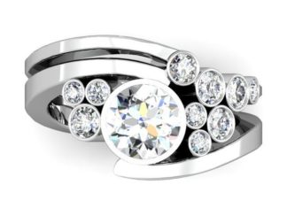 Diamond Rings : Custom Cluster Diamond Engagement Ring