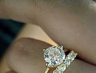 Diamond Rings : In platinium and im sold!…